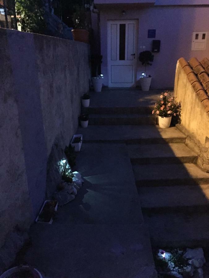 Apartment Lorena Šibenik Екстериор снимка